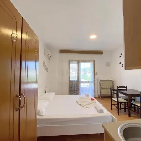 Arlinds Apartament Отели рядом с достопримечательностью «Vlora Old Town»