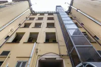 Monte Nero up&down Hoteller i Guastalla