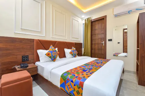 FabHotel Royal Portico