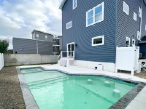 6Br Heated Pool Hot Tub Game Room Elevator Hotels in Brigantine