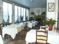 Auberge des Voyageurs - hôtel restaurant Hôtels à : Saint-Marcel-d'Urfé