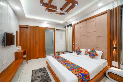 FabHotel Eminent