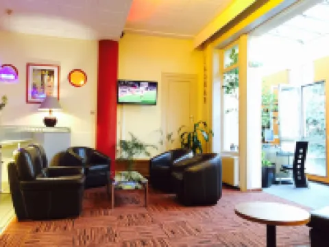Logis โรงแรมดูมิดี - Saint Etienne Sud