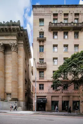 Rothbury Hotel Hotels in Brisbane