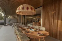 CL M Villa Retreat by Cadenzalux