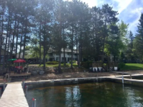 Manhattan Beach Lodge Hotels in Crosslake