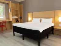 Ibis Buenos Aires Congreso Hotels near Proa Foundation