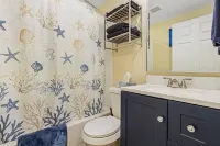 CASA BELLA" B" - 1 Bed/1 Bath STEPS TO THE BEACH - Sleeps 2