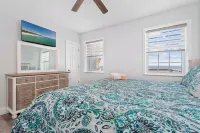 Modern Beachfront Luxury Retreat W Ocean Views - 4-Star