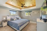 Delightful Loon Lake Retreat