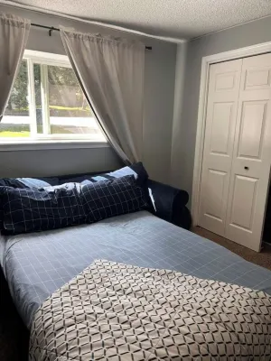 Mid town, central location. Kid friendly & CLEAN!