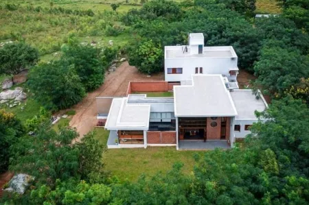 Amã Stays & Trails Forest Home, Hosur Отели в г. Кришнагери