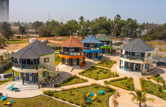 巴考海角海灘可住13人的美麗綜合體 - 博江河旅館