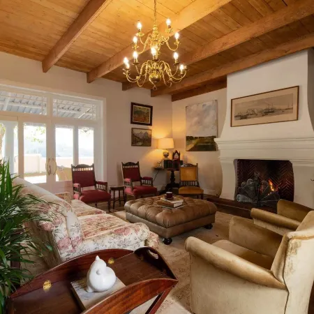 Banhoek Corner Guesthouse