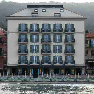 Hotel Windsor Hotel Exterior