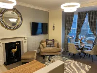 Merewyke Boutique Luxury Family Apartment Sleeps 4 , Central Location