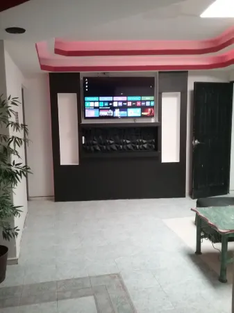 AUTO HOTEL CONSTELACION