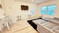 Daytona Double Delight - homestay