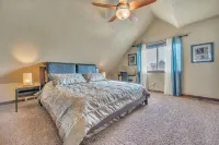 Beautiful 1500+ sq ft cabin with outdoor pool just steps off the patio