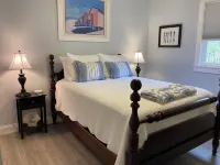 3 Minutes from the Beach, Dog-Friendly Home at MP 6 in Kill Devil Hills