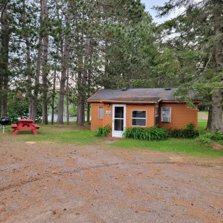 Cabin on peaceful soo lake, phillips wi.  Enjoy waking up in the great northwood