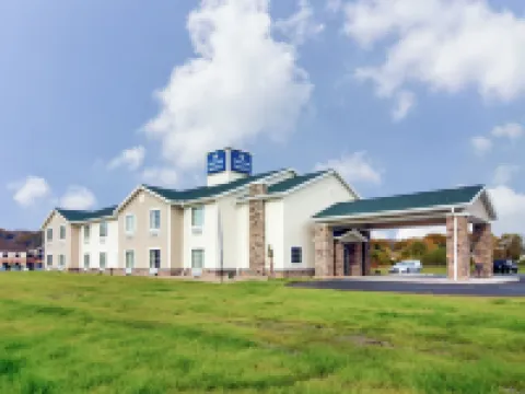 Cobblestone Inn & Suites - Ambridge Hotels in Beaver County
