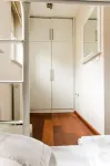 Gode Tiden' spacious comfort apartment with 2 shower baths and balconies, and wifi