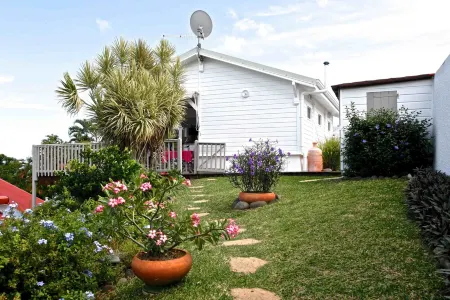 Bungalow Creole 'the Pipiris'