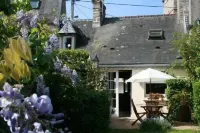 Sea cottage with garden in St Vaast la Hougue / Tatihou (UNESCO site)/ WIFI