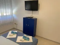 Apartment 5 with pool and amazing sea view