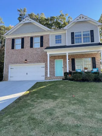 Beautifully decorated modern home with lots of space.