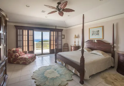 East End Overlook, 3 Acre Ridgetop Estate with Dual Shore Views