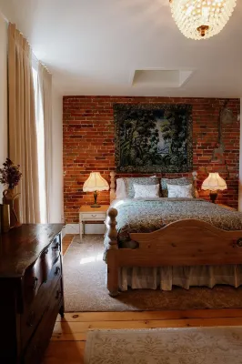 1850s Parisian Pied-A-Terre on Port Hope’s Main Street