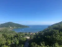 Southern Exposure 3 bedroom / 3 bath villa