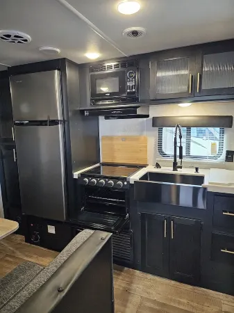 Serene lakeside environment Отели в г. Расселл