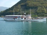 Prestigious and comfortable apartment with swimming pool in Lazise for relaxing vacations