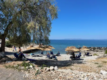 Detached comfortable stone house with wonderful views 10 min from the sea