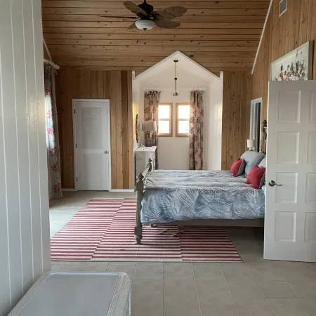 Barefoot Beach - oceanfront beach house w/ private beach, sunrise & sunset views