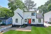 10 Minutes from downtown ATL Hotels near CreekStone Academy 2465 Memorial Dr SE Atlanta GA 30317