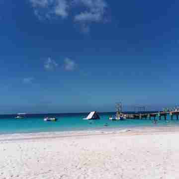 Authentic Suburban Retreat: AC Bedroom, Wi-Fi, 5 Mins to Bridgetown & Beach Fitness & Recreational Facilities