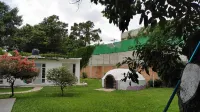 Amplia Casa de Campo con Alberca, Wifi y Estacionamiento Privada, pet Friendly