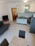 A peaceful environment for complet relaxsation, 10 min. by car to Koper beach...