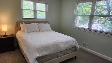 Convenient/family friendly home with yard driveway