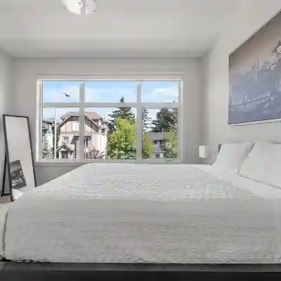 Modern family-sized house close to 17th Ave and downtown Rooms