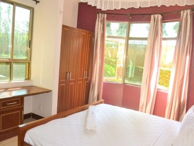 Cozy 3 bedroom family size apartment