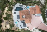 950m from the sea, Villa 259 has a splendid SEA VIEW, OVERFLOW SWIMMING POOL