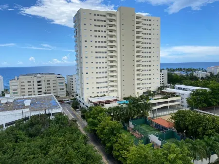 2-Bedroom condo with Pool, Gym & WIFI Juan Dolio