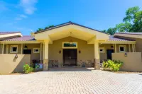Private Oceanfront 4 Bedroom Villa -Pool & on Beach