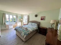 Shepherds Patch Is A Large Thatched Cottage In Thurlestone with a parking space. Hoteles en Kingsbridge