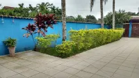 House in Boracéia II w / Pool 3 Bedrooms w / 2 Suites, Pool Table, 4Bathroom Hotels near Praia Boracéia